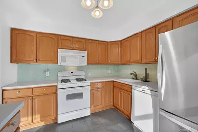 15 Helen Court, Beacon, NY 12508 - Photo 9