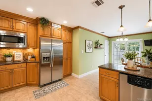 4 Summer St, Mount Sinai, NY 11766 - Photo 5