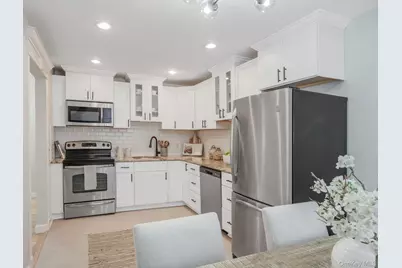 10 Smithtown Boulevard #6A, Smithtown, NY 11787 - Photo 7