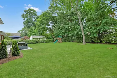 73 Bon Air Avenue, New Rochelle, NY 10804 - Photo 23