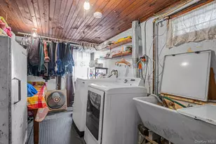 157-10 46th Ave, Flushing, NY 11355 - Photo 17