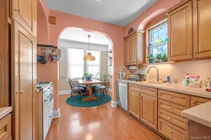 157-10 46th Ave, Flushing, NY 11355 - Photo 7