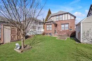 157-10 46th Ave, Flushing, NY 11355 - Photo 19