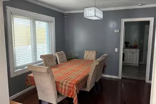 43 Dewitt St, Valley Stream, NY 11580 - Photo 9