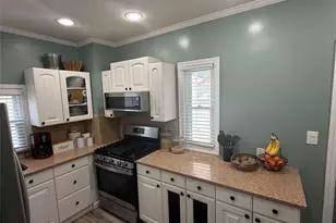 43 Dewitt St, Valley Stream, NY 11580 - Photo 13