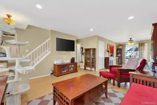 42 Larch Ct, Fishkill, NY 12524 - Photo 5