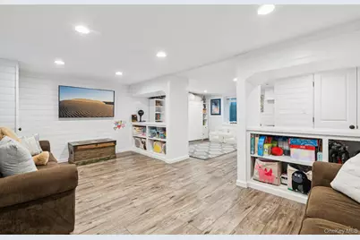 82 Adams Street, Garden City, NY 11530 - Photo 37