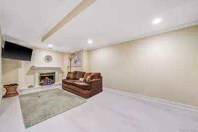 903 Constance Lane, Port Jefferson Station, NY 11776 - Photo 15