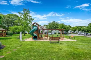 903 Constance Ln, Port Jefferson Station, NY 11776 - Photo 39