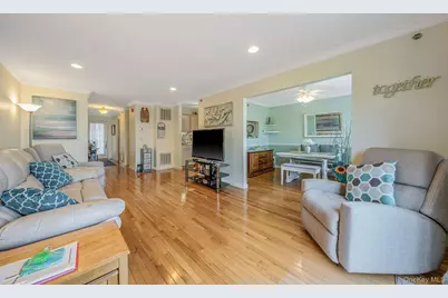 903 Constance Lane, Port Jefferson Station, NY 11776 - Photo 3