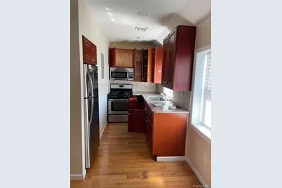26 E Hawthorne Avenue, Valley Stream, NY 11580 - Photo 3