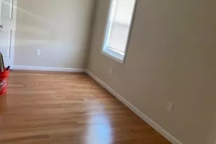26 E Hawthorne Ave, Valley Stream, NY 11580 - Photo 5