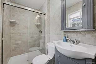 31 Marshmallow Dr, Commack, NY 11725 - Photo 25