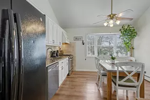 31 Marshmallow Dr, Commack, NY 11725 - Photo 17