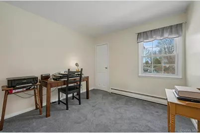 31 Marshmallow Drive, Commack, NY 11725 - Photo 21