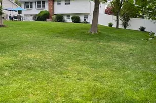 31 Marshmallow Dr, Commack, NY 11725 - Photo 39