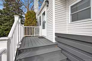 47 Weeks Rd, North Babylon, NY 11703 - Photo 29