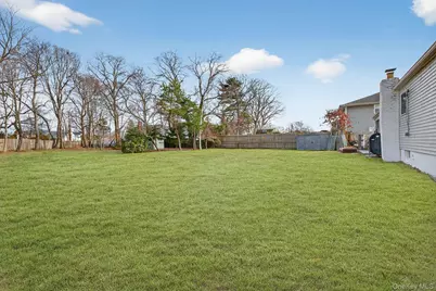 47 Weeks Road, North Babylon, NY 11703 - Photo 35