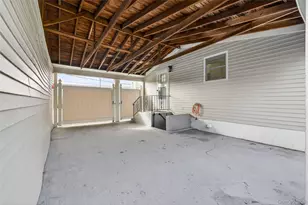 47 Weeks Rd, North Babylon, NY 11703 - Photo 33