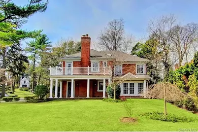 15 Hilltop Drive, Manhasset, NY 11030 - Photo 1