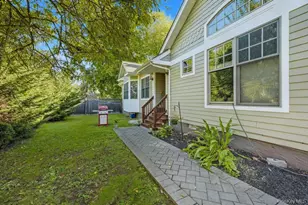 2 Greg Ln, East Northport, NY 11731 - Photo 35