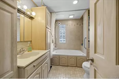 11 Merriewold Lane N, Monroe, NY 10950 - Photo 21