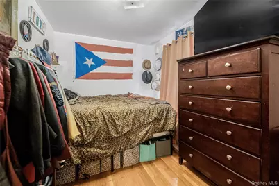 242 Prentiss Avenue, Bronx, NY 10465 - Photo 7