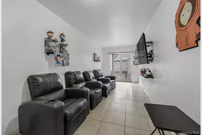 244 Prentiss Avenue, Bronx, NY 10465 - Photo 27