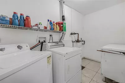 244 Prentiss Avenue, Bronx, NY 10465 - Photo 29