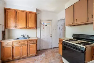 50 Bittermint St, Islip, NY 11751 - Photo 5