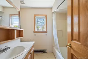 50 Bittermint St, Islip, NY 11751 - Photo 11