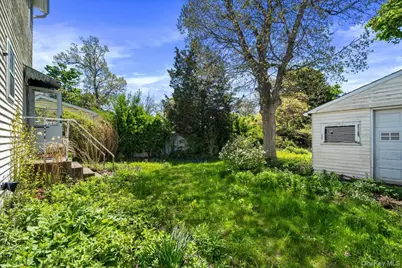 50 Bittermint Street, Islip, NY 11751 - Photo 15