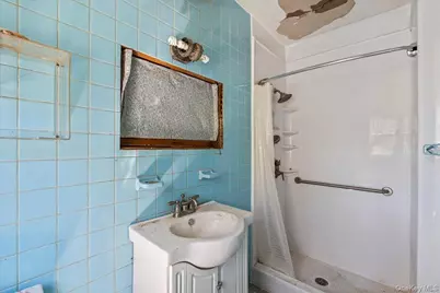50 Bittermint Street, Islip, NY 11751 - Photo 7