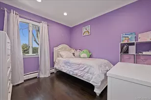 881 Buckley Pl, Westbury, NY 11590 - Photo 19