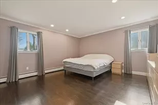 881 Buckley Pl, Westbury, NY 11590 - Photo 15