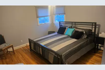 127 Baker Court, Island Park, NY 11558 - Photo 5