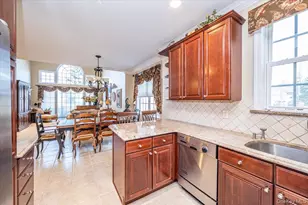 420 Florencia Pl, Melville, NY 11747 - Photo 17