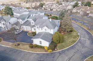 420 Florencia Pl, Melville, NY 11747 - Photo 3