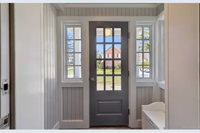 3 N Avalon Road, Great Neck, NY 11021 - Photo 5