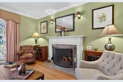 3 N Avalon Road, Great Neck, NY 11021 - Photo 11