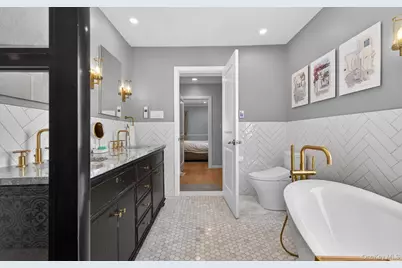 3 N Avalon Road, Great Neck, NY 11021 - Photo 31