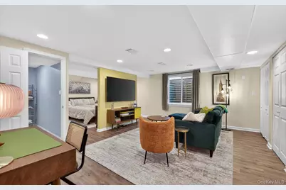 3 N Avalon Road, Great Neck, NY 11021 - Photo 45