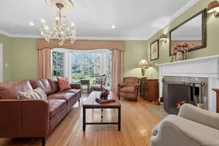 3 N Avalon Rd, Great Neck, NY 11021 - Photo 13