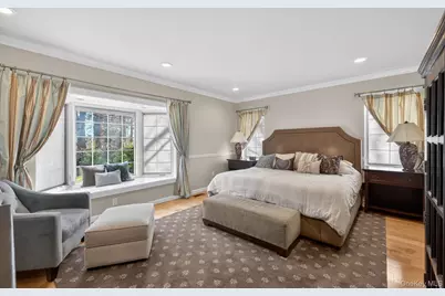 3 N Avalon Road, Great Neck, NY 11021 - Photo 27