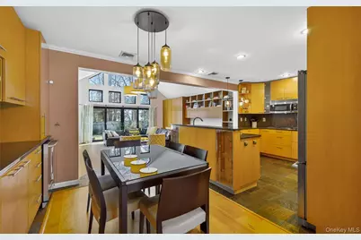 3 N Avalon Road, Great Neck, NY 11021 - Photo 17