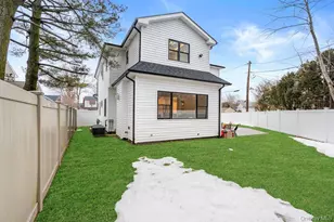 43 Voorhis Dr, Old Bethpage, NY 11804 - Photo 35