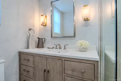 21 Barstow Road #5K, Great Neck, NY 11021 - Photo 19