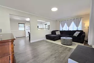 325 Dunton Ave, Patchogue, NY 11772 - Photo 3