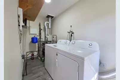 325 Dunton Avenue, Patchogue, NY 11772 - Photo 9