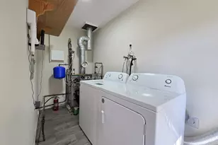 325 Dunton Ave, Patchogue, NY 11772 - Photo 9